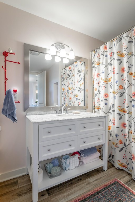 Chattanooga, Tennessee, 37405, United States, 2 Bedrooms Bedrooms, ,2 BathroomsBathrooms,Residential,Forsale,2009482