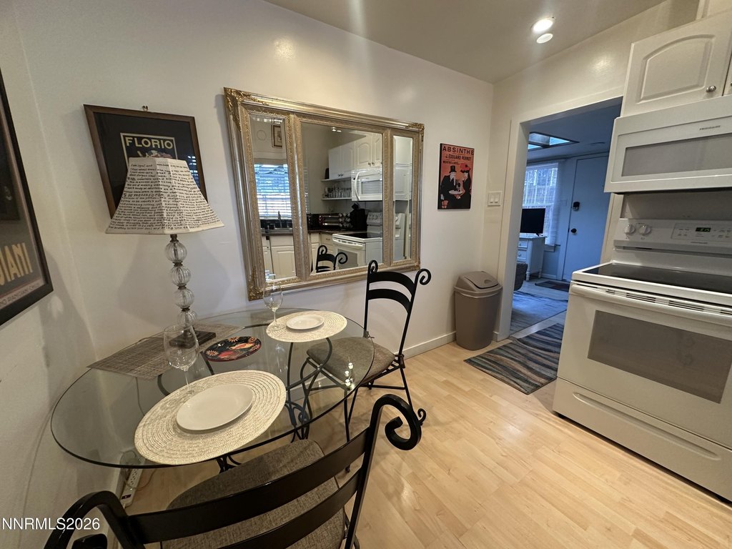 Reno, Nevada, 89509, United States, 3 Bedrooms Bedrooms, ,2 BathroomsBathrooms,Residential,Forsale,2012833