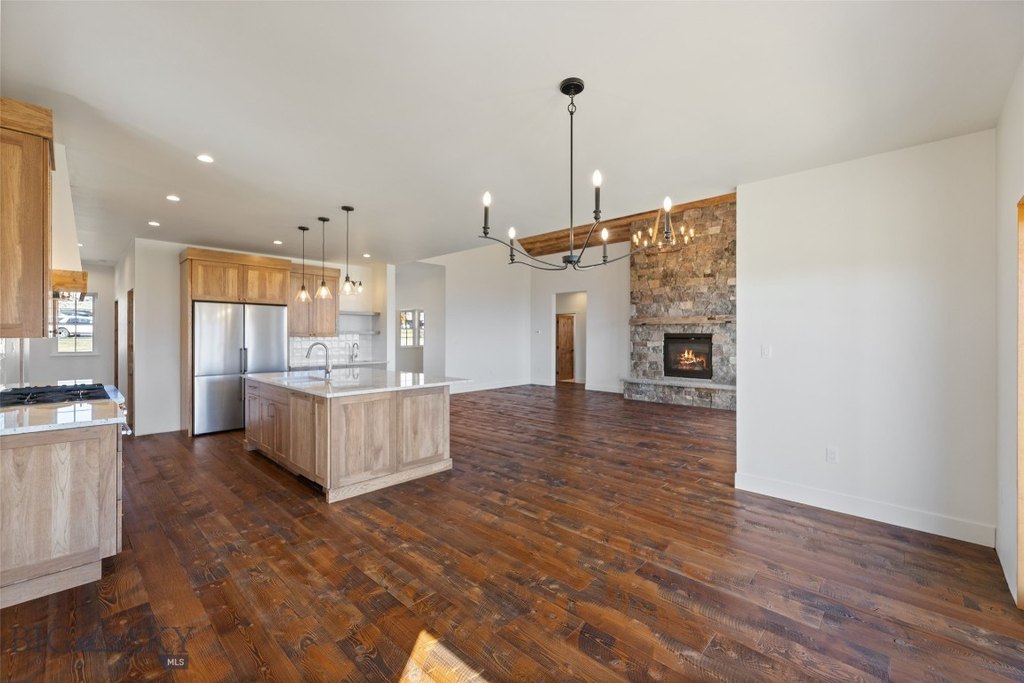 Ennis, Montana, 59729, United States, 4 Bedrooms Bedrooms, ,4.5 BathroomsBathrooms,Residential,Forsale,1986960