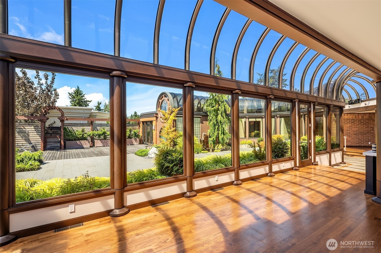 Mukilteo, Washington, 98275, United States, 4 Bedrooms Bedrooms, ,4 BathroomsBathrooms,Residential,Forsale,2009203