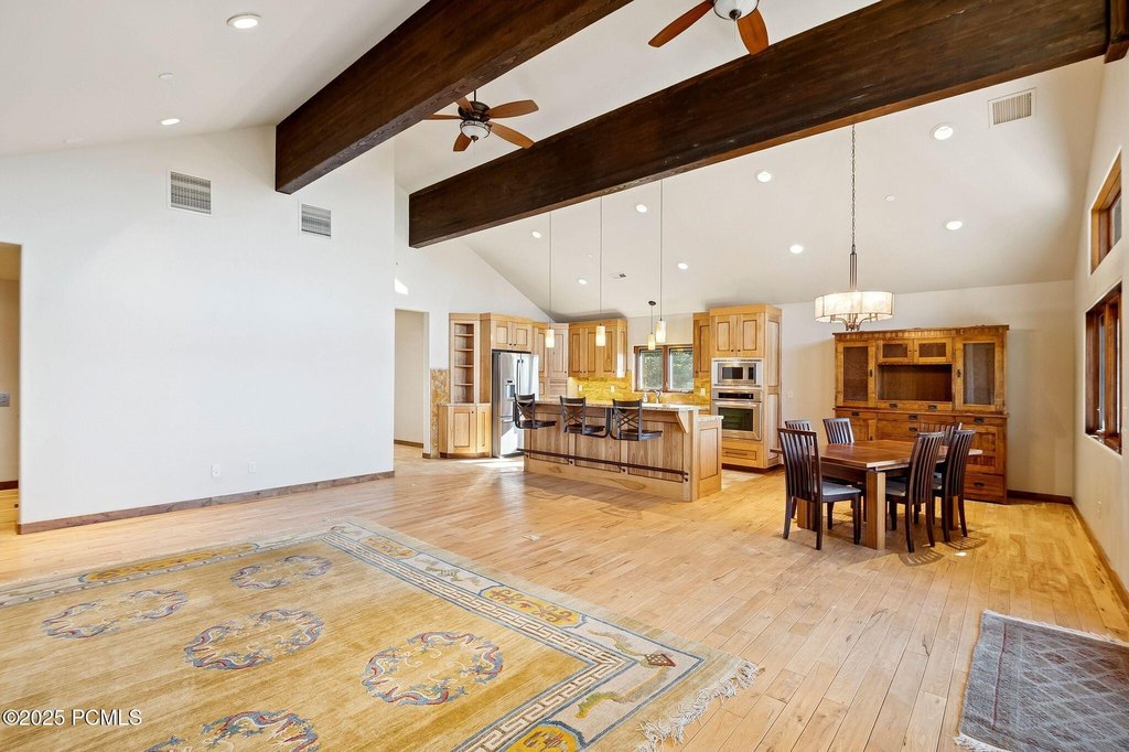 Midway, Utah, 84049, United States, 4 Bedrooms Bedrooms, ,2.5 BathroomsBathrooms,Residential,Forsale,1994162