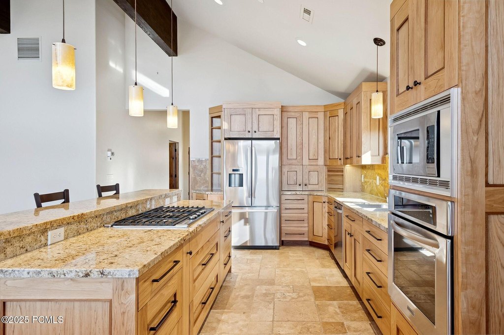 Midway, Utah, 84049, United States, 4 Bedrooms Bedrooms, ,2.5 BathroomsBathrooms,Residential,Forsale,1994162