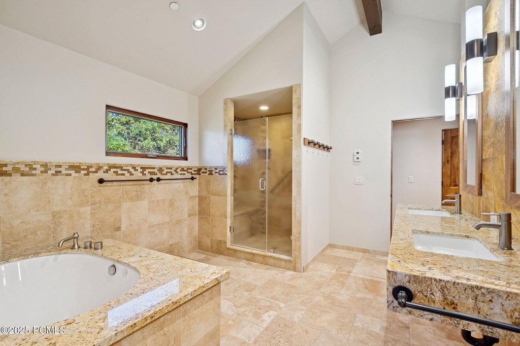 Midway, Utah, 84049, United States, 4 Bedrooms Bedrooms, ,2.5 BathroomsBathrooms,Residential,Forsale,1994162