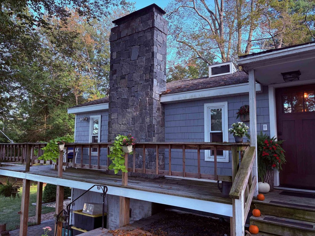 Kingston, New Hampshire, 03848, United States, 3 Bedrooms Bedrooms, ,2.5 BathroomsBathrooms,Residential,Forsale,2002414