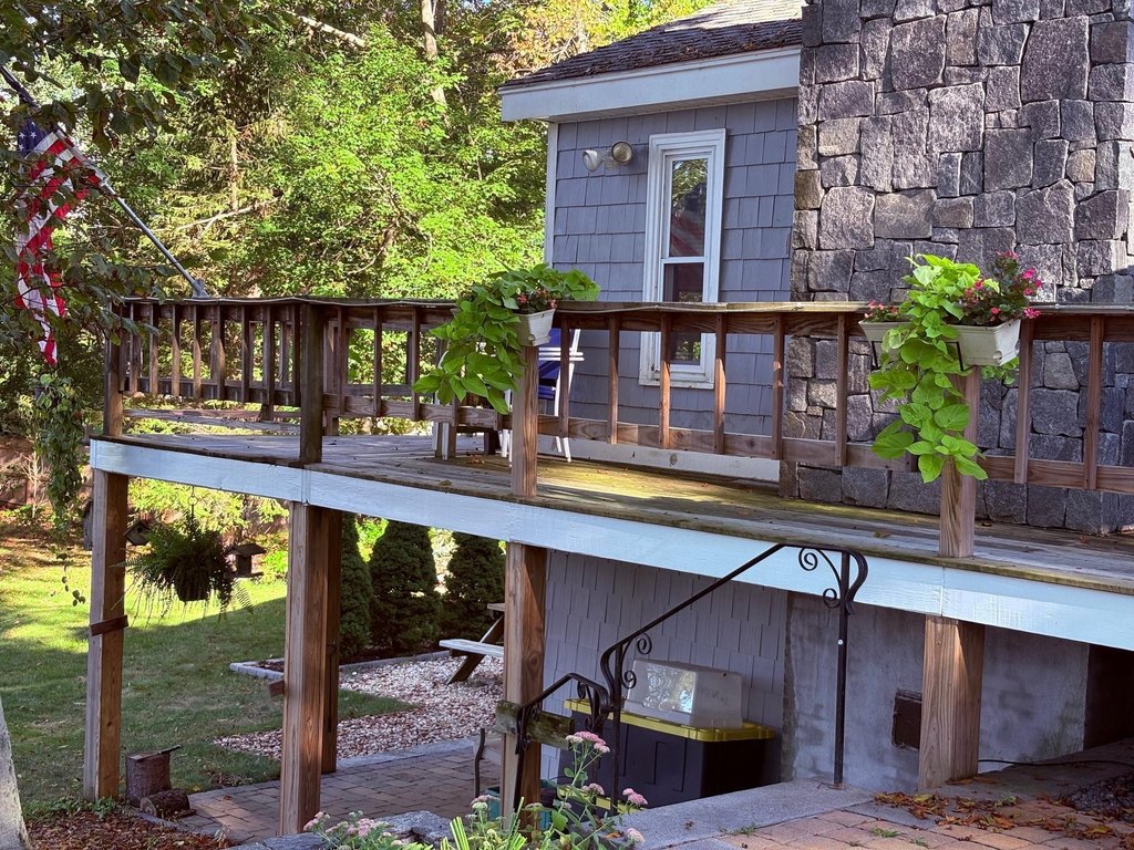 Kingston, New Hampshire, 03848, United States, 3 Bedrooms Bedrooms, ,2.5 BathroomsBathrooms,Residential,Forsale,2002414