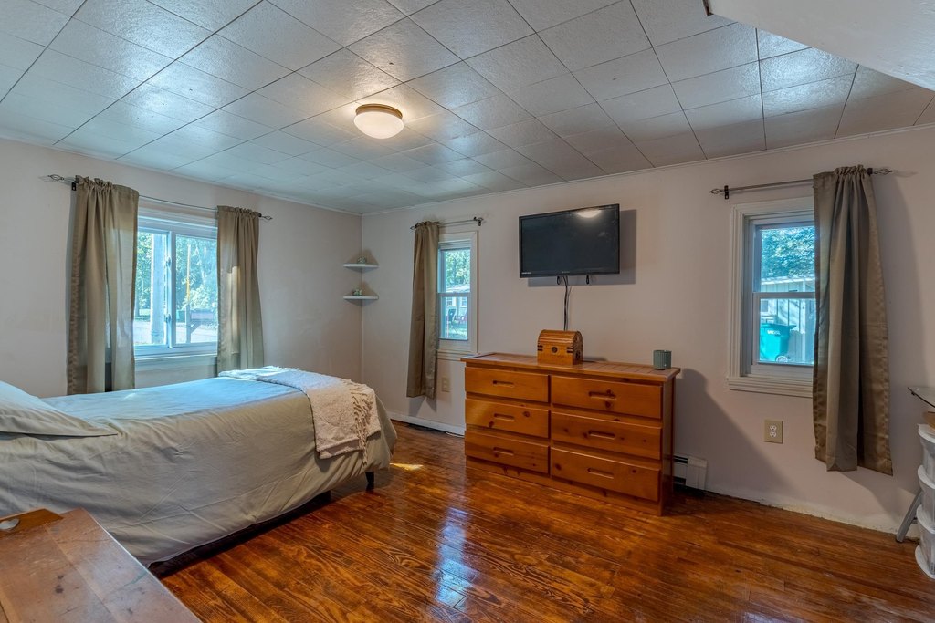 Kingston, New Hampshire, 03848, United States, 3 Bedrooms Bedrooms, ,2.5 BathroomsBathrooms,Residential,Forsale,2002414