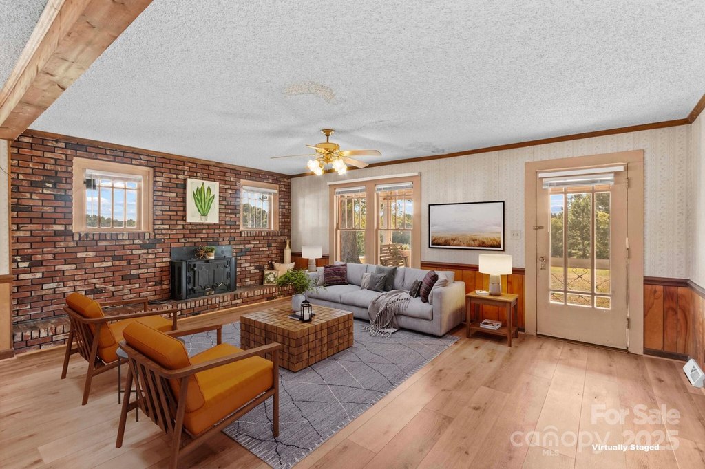 Kannapolis, North Carolina, 28081, United States, 6 Bedrooms Bedrooms, ,4 BathroomsBathrooms,Residential,Forsale,1985977