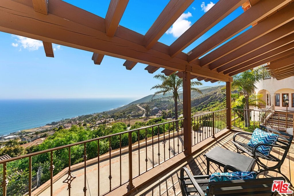 Malibu, California, 90265, United States, 6 Bedrooms Bedrooms, ,6 BathroomsBathrooms,Residential,Forsale,1985907