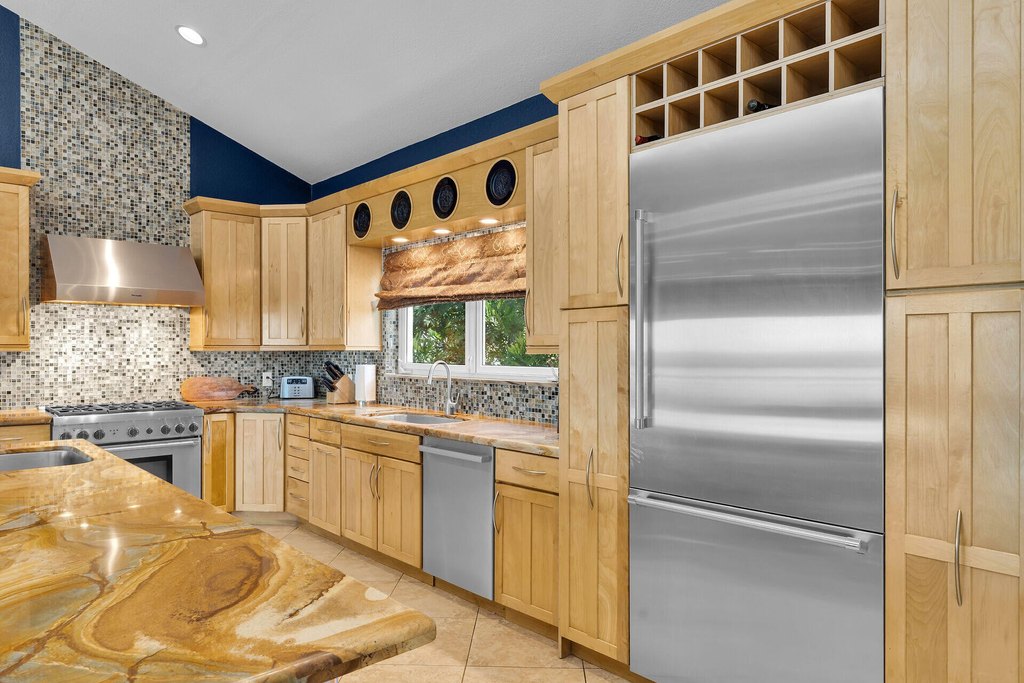 Plantation Key, Florida, 33070, United States, 3 Bedrooms Bedrooms, ,4 BathroomsBathrooms,Residential,Forsale,1971995