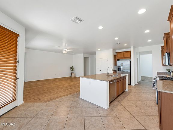 Oro Valley, Arizona, 85742, United States, 4 Bedrooms Bedrooms, ,3 BathroomsBathrooms,Residential,Forsale,1963530