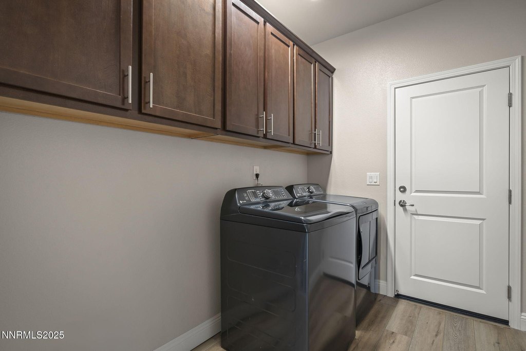 Sparks, Nevada, 89441, United States, 3 Bedrooms Bedrooms, ,2 BathroomsBathrooms,Residential,Forsale,1954160