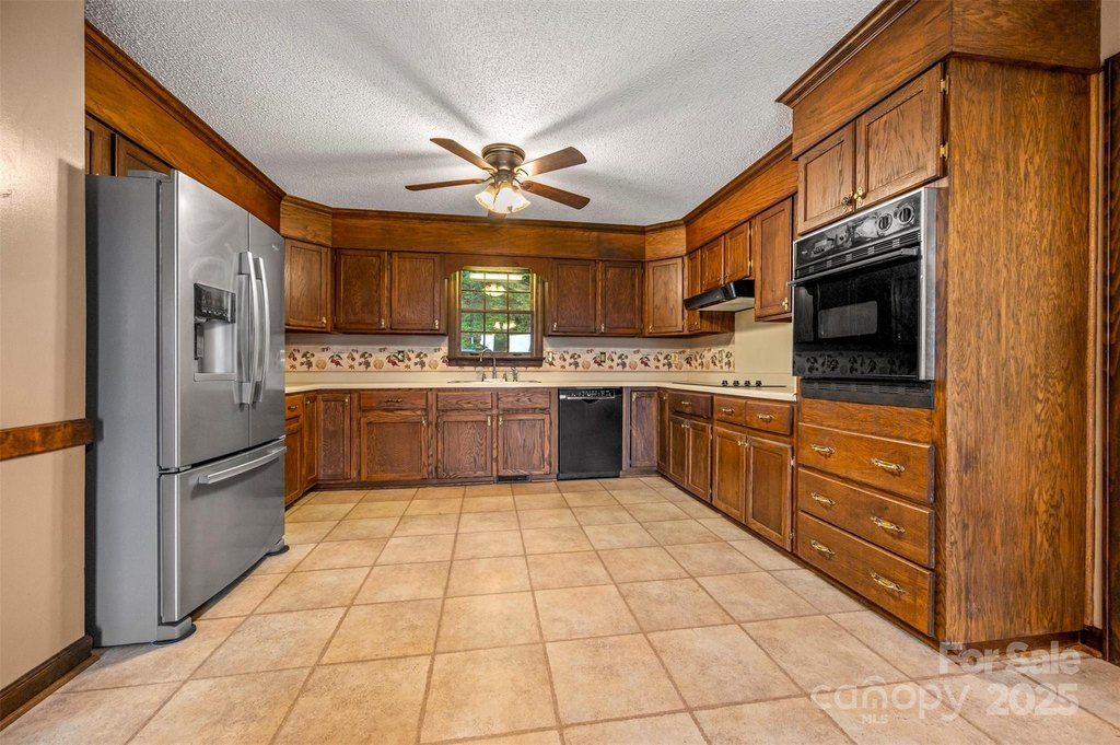 Bostic, North Carolina, 28018, United States, 3 Bedrooms Bedrooms, ,2.5 BathroomsBathrooms,Residential,Forsale,1985988