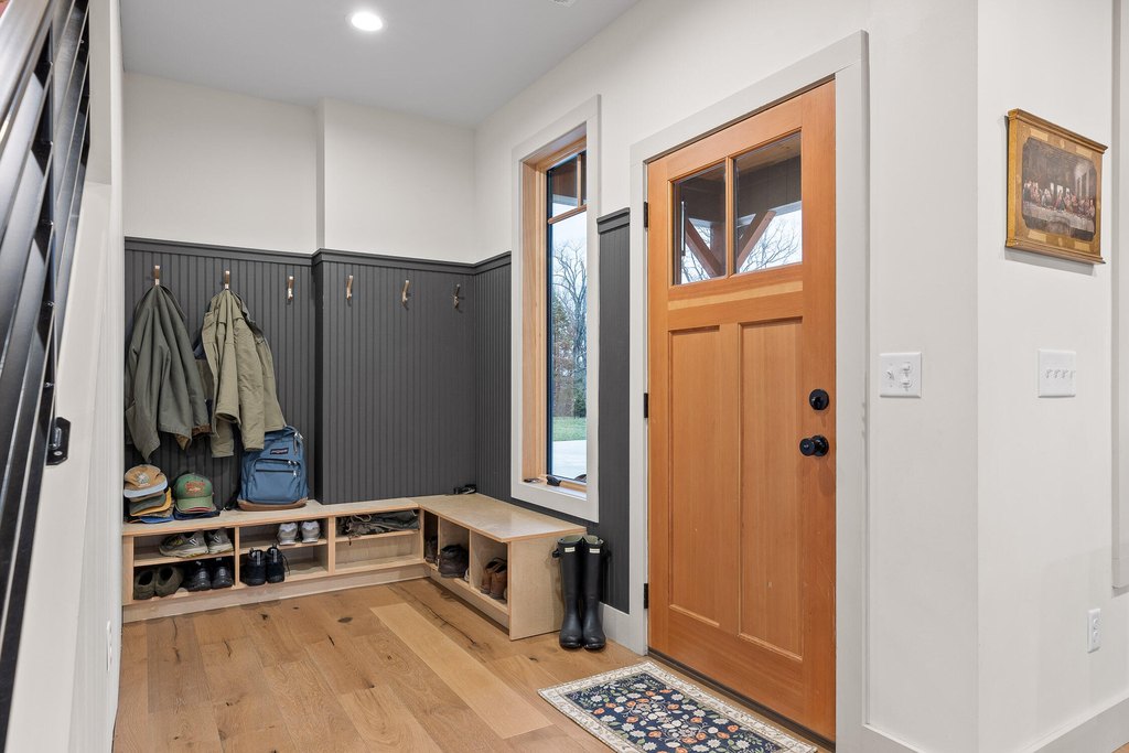 Signal Mountain, Tennessee, 37377, United States, 5 Bedrooms Bedrooms, ,5.5 BathroomsBathrooms,Residential,Forsale,1995324