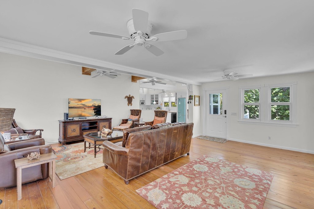 Summerland Key, Florida, 33042, United States, 2 Bedrooms Bedrooms, ,2 BathroomsBathrooms,Residential,Forsale,1971997