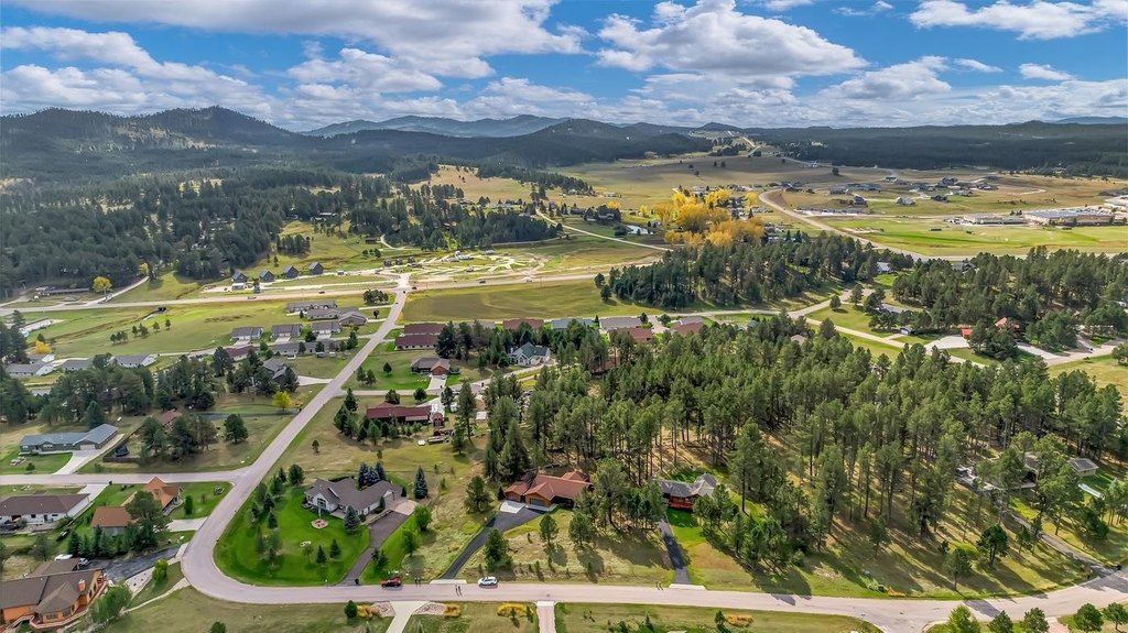 Custer, South Dakota, 57730, United States, 3 Bedrooms Bedrooms, ,2 BathroomsBathrooms,Residential,Forsale,1962258