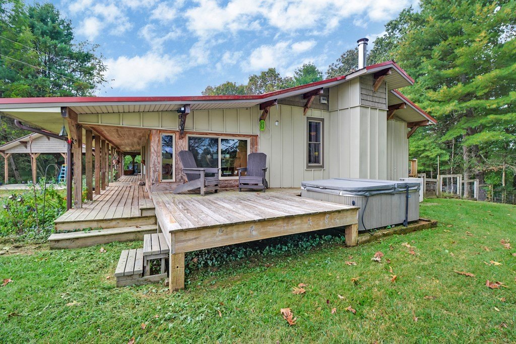 Allardt, Tennessee, 38504, United States, 2 Bedrooms Bedrooms, ,2 BathroomsBathrooms,Residential,Forsale,1953791