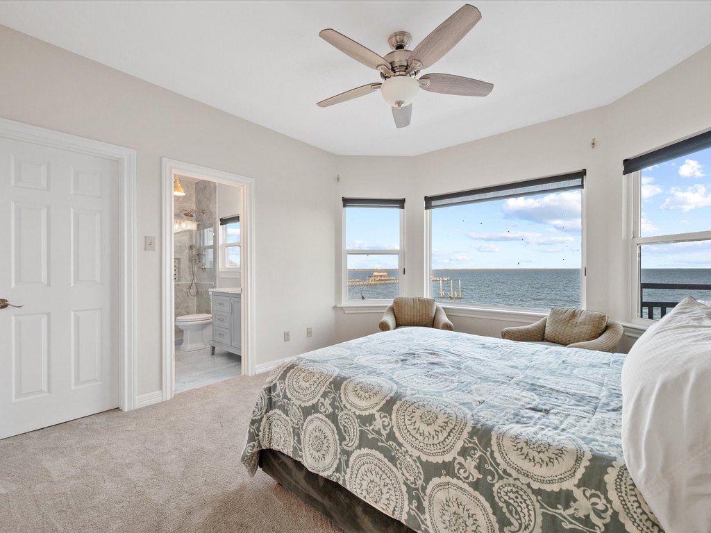 La Porte, Texas, 77571, United States, 4 Bedrooms Bedrooms, ,3.5 BathroomsBathrooms,Residential,Forsale,1973422