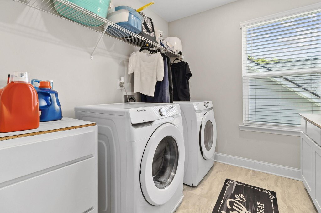 Ooltewah, Tennessee, 37363, United States, 5 Bedrooms Bedrooms, ,3.5 BathroomsBathrooms,Residential,Forsale,2004665