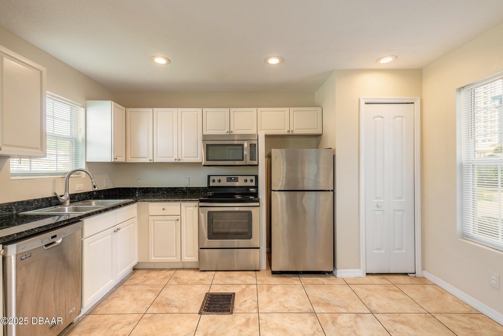 Daytona Beach, Florida, 32118, United States, 5 Bedrooms Bedrooms, ,3 BathroomsBathrooms,Residential,Forsale,1964573 Daytona Beach, Florida, 32118, United States, 5 Bedrooms Bedrooms, ,3 BathroomsBathrooms,Residential,Forsale,1964573