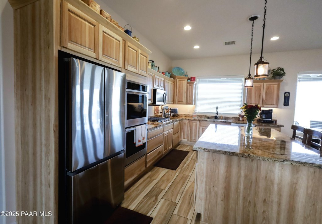 Prescott Valley, Arizona, 86315, United States, 4 Bedrooms Bedrooms, ,3 BathroomsBathrooms,Residential,Forsale,1994062