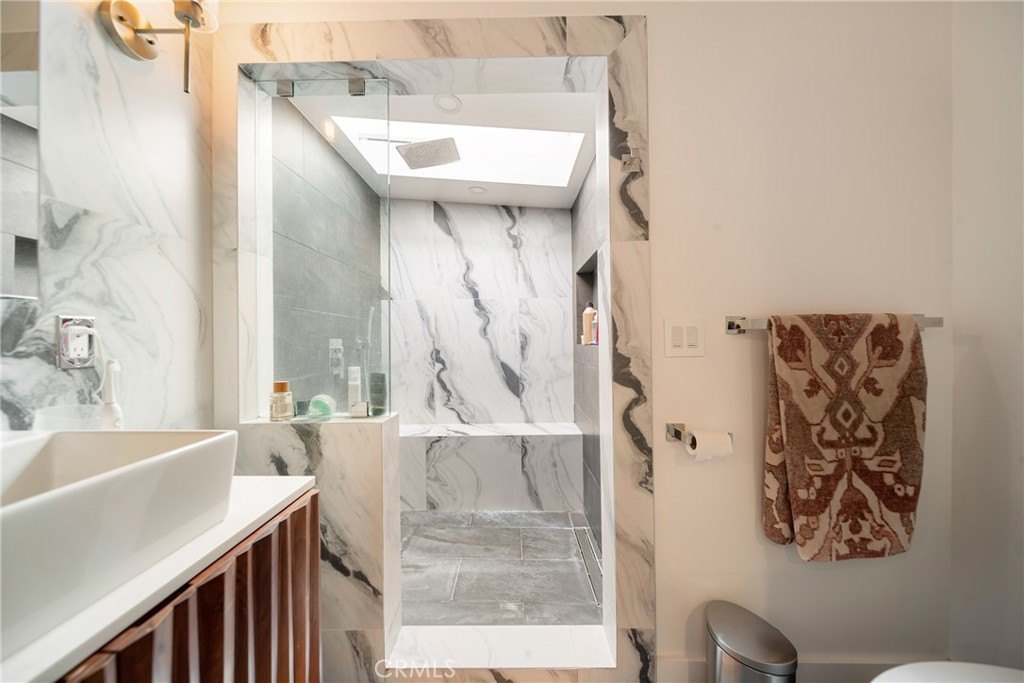 Los Angeles, California, 90046, United States, 3 Bedrooms Bedrooms, ,2 BathroomsBathrooms,Residential,Forsale,1985943