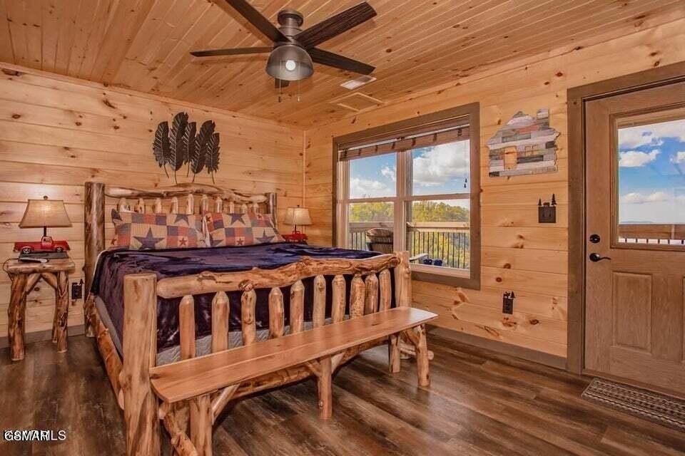 Sevierville, Tennessee, 37876, United States, 5 Bedrooms Bedrooms, ,3.5 BathroomsBathrooms,Residential,Forsale,1973601