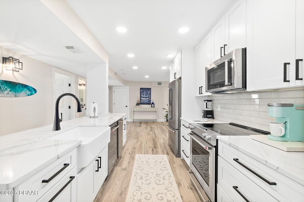 Daytona Beach Shores, Florida, 32118, United States, 3 Bedrooms Bedrooms, ,3 BathroomsBathrooms,Residential,Forsale,2007382