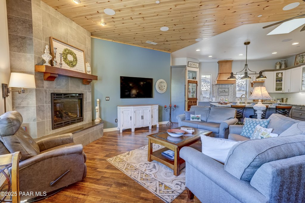 Prescott, Arizona, 86303, United States, 3 Bedrooms Bedrooms, ,2.5 BathroomsBathrooms,Residential,Forsale,1968221