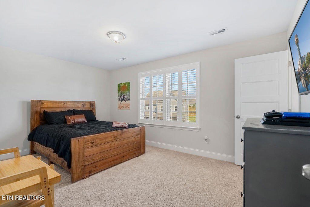 Lenoir City, Tennessee, 37771, United States, 4 Bedrooms Bedrooms, ,3.5 BathroomsBathrooms,Residential,Forsale,1973586