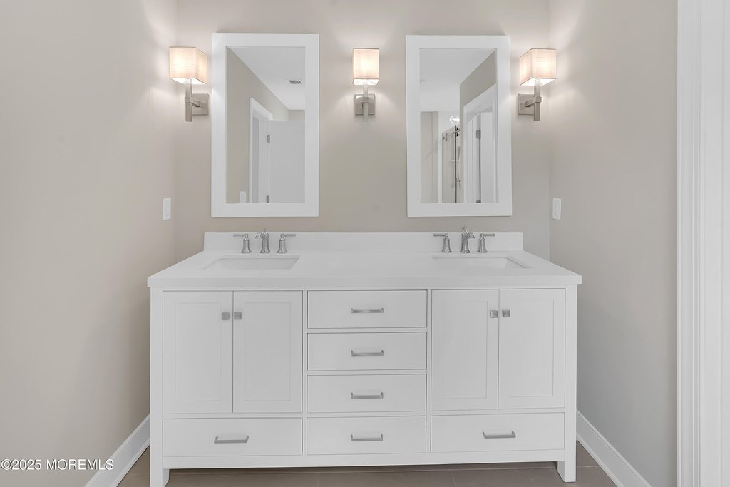 Manalapan, New Jersey, 07726, United States, 3 Bedrooms Bedrooms, ,3.5 BathroomsBathrooms,Residential,Forsale,1984550