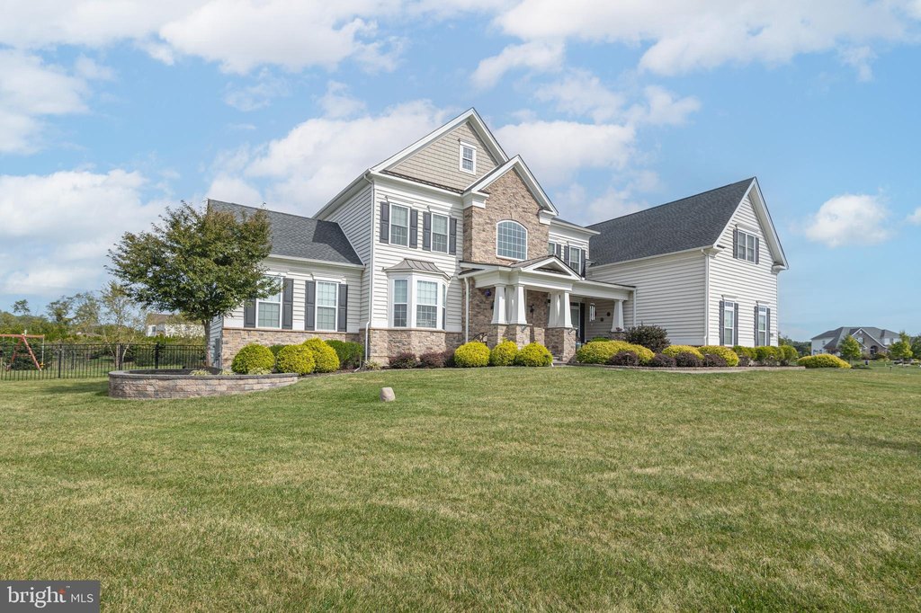 IVYLAND, Pennsylvania, 18974, United States, 5 Bedrooms Bedrooms, ,4.5 BathroomsBathrooms,Residential,Forsale,2004186