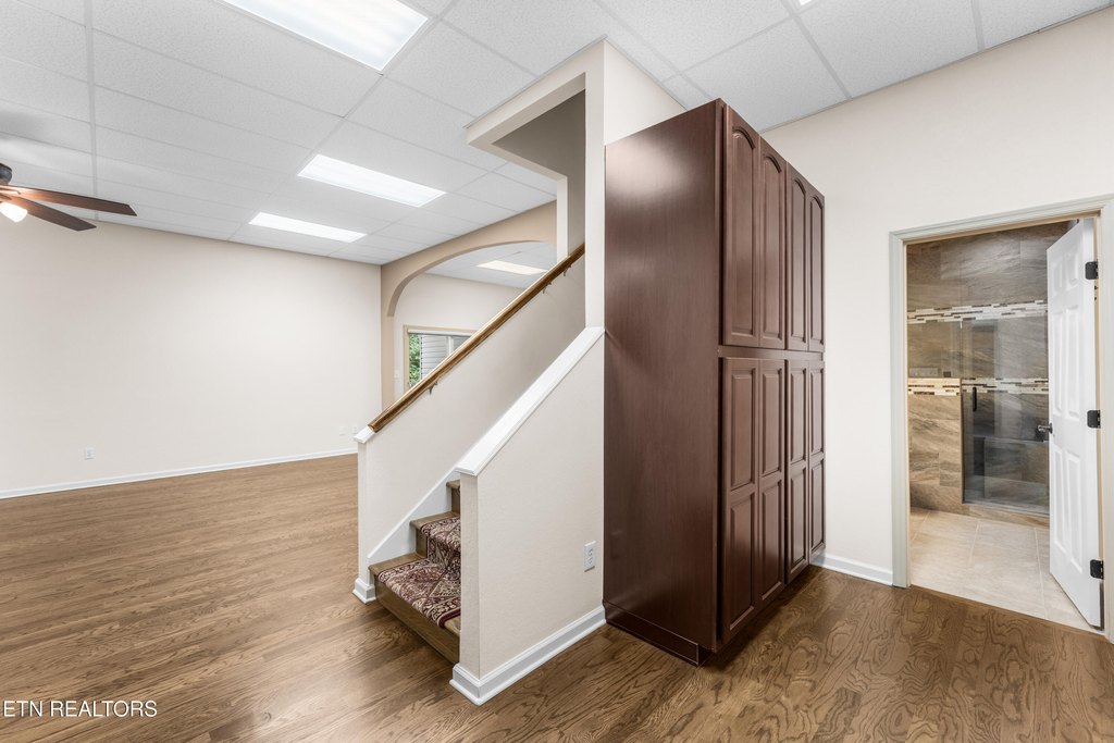 Loudon, Tennessee, 37774, United States, 4 Bedrooms Bedrooms, ,3 BathroomsBathrooms,Residential,Forsale,1971863