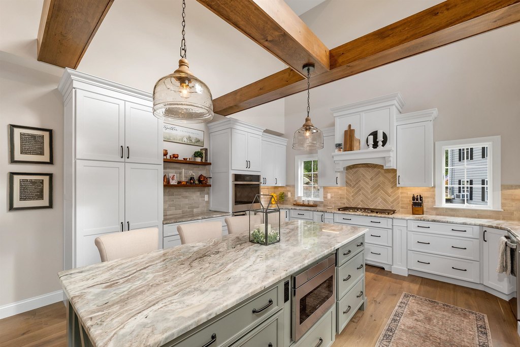 Meredith, New Hampshire, 03253, United States, 6 Bedrooms Bedrooms, ,6.5 BathroomsBathrooms,Residential,Forsale,1893919