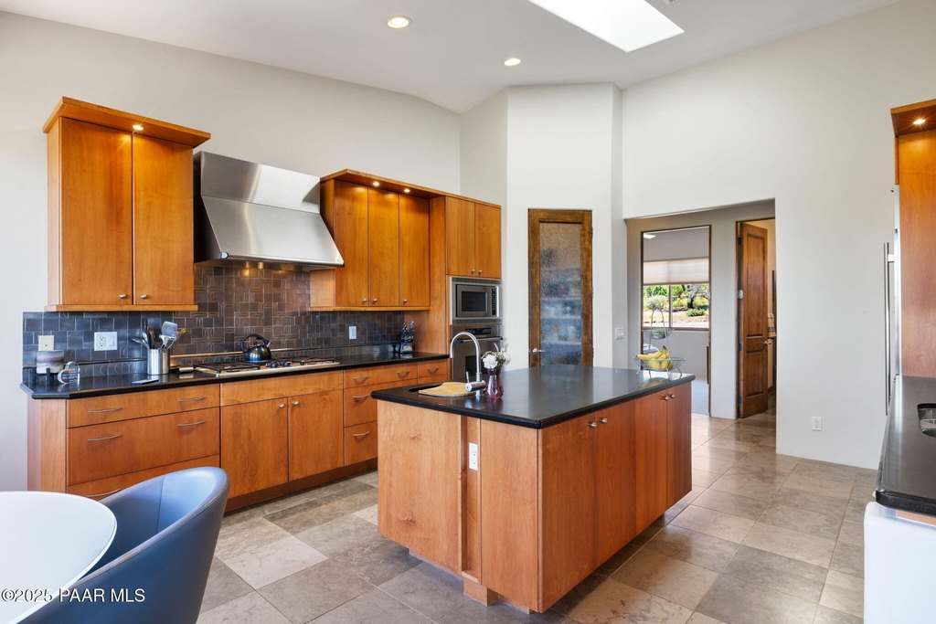 Prescott, Arizona, 86305, United States, 3 Bedrooms Bedrooms, ,2.5 BathroomsBathrooms,Residential,Forsale,1967158