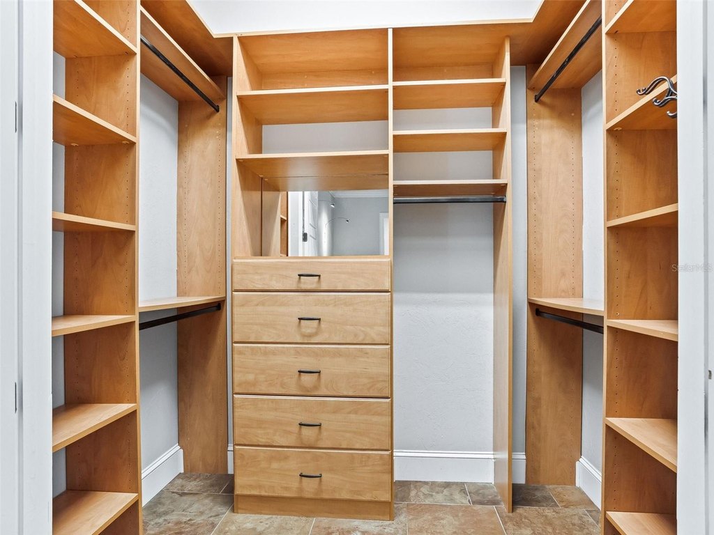 OCALA, Florida, 34473, United States, 4 Bedrooms Bedrooms, ,4.5 BathroomsBathrooms,Residential,Forsale,1969801