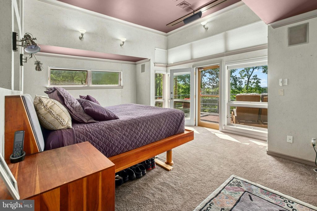 HENRYVILLE, Pennsylvania, 18332, United States, 6 Bedrooms Bedrooms, ,7.5 BathroomsBathrooms,Residential,Forsale,2014635