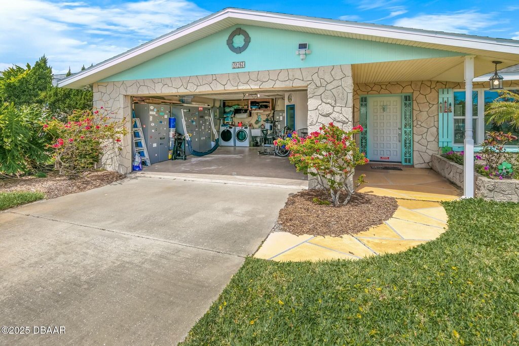 Ponce Inlet, Florida, 32127, United States, 3 Bedrooms Bedrooms, ,2 BathroomsBathrooms,Residential,Forsale,2002687