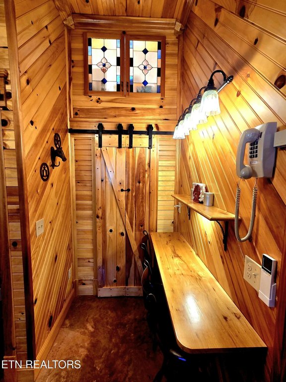 Allardt, Tennessee, 38504, United States, 1 Bedroom Bedrooms, ,1 BathroomBathrooms,Residential,Forsale,1995011