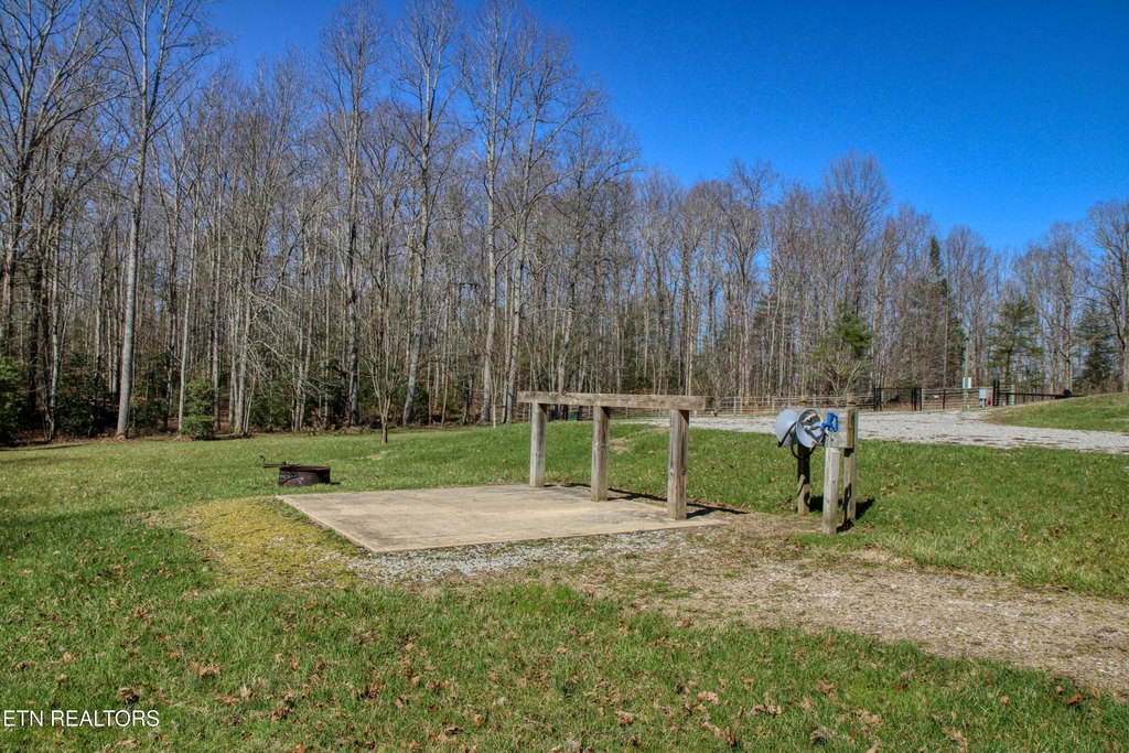 Allardt, Tennessee, 38504, United States, 1 Bedroom Bedrooms, ,1 BathroomBathrooms,Residential,Forsale,1995011