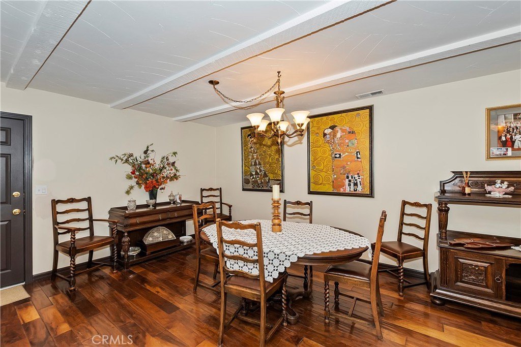 Crestline, California, 92325, United States, 3 Bedrooms Bedrooms, ,2 BathroomsBathrooms,Residential,Forsale,2013198