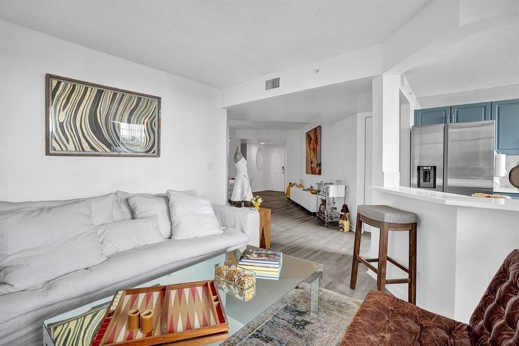 Fort Lauderdale, Florida, 33301, United States, 3 Bedrooms Bedrooms, ,2 BathroomsBathrooms,Residential,Forsale,2011618