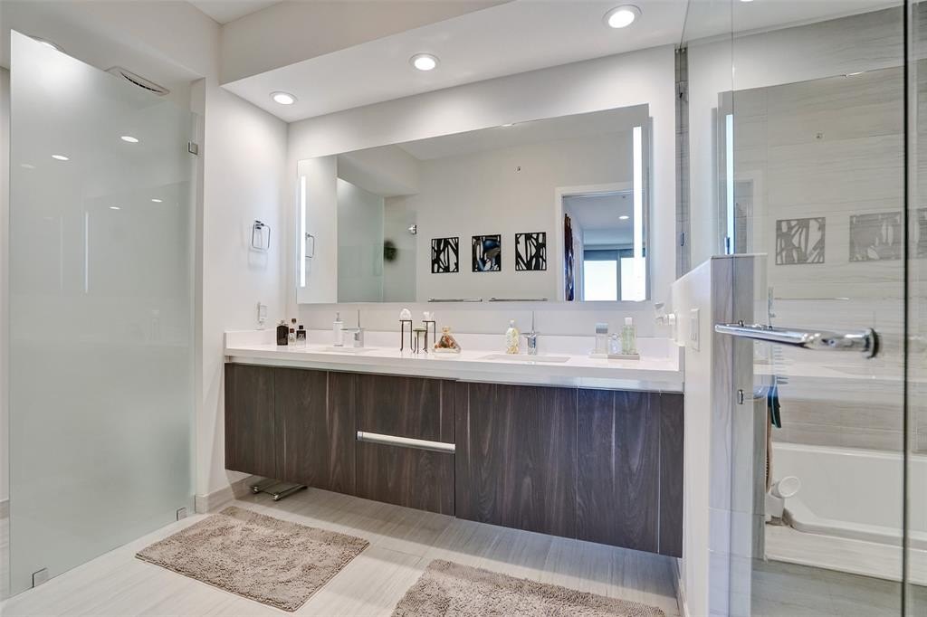 Fort Lauderdale, Florida, 33304, United States, 3 Bedrooms Bedrooms, ,3.5 BathroomsBathrooms,Residential,Forsale,2011620