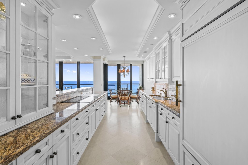 Highland Beach, Florida, 33487, United States, 3 Bedrooms Bedrooms, ,3 BathroomsBathrooms,Residential,Forsale,2010671