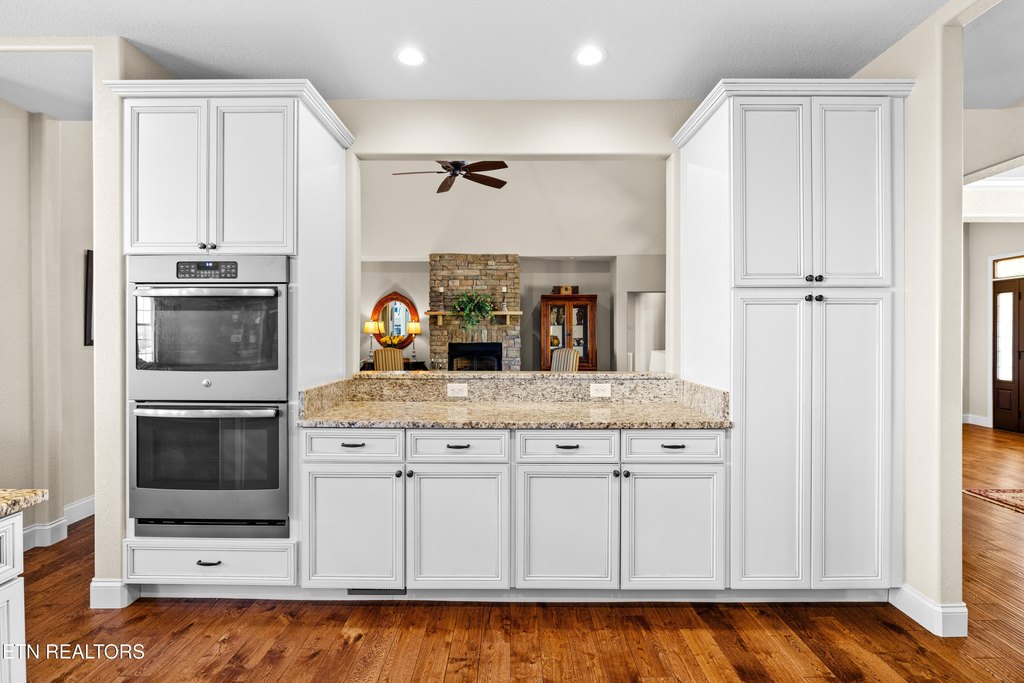 Maryville, Tennessee, 37801, United States, 4 Bedrooms Bedrooms, ,3.5 BathroomsBathrooms,Residential,Forsale,2011912