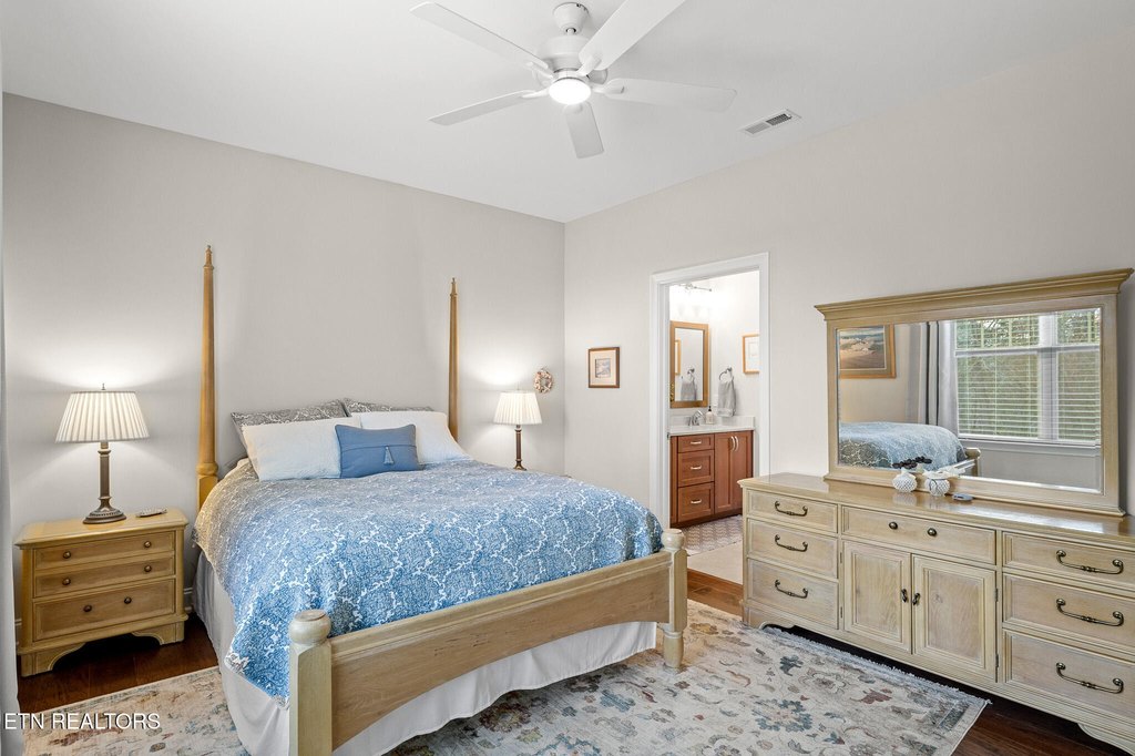 Loudon, Tennessee, 37774, United States, 3 Bedrooms Bedrooms, ,2.5 BathroomsBathrooms,Residential,Forsale,2012690