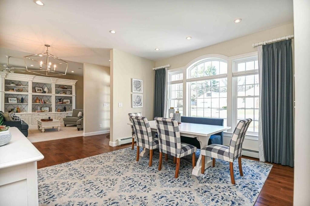 Ogunquit, Maine, 03907, United States, 4 Bedrooms Bedrooms, ,3 BathroomsBathrooms,Residential,Forsale,1894028