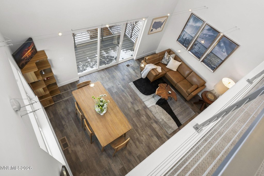 Reno, Nevada, 89501, United States, 2 Bedrooms Bedrooms, ,2 BathroomsBathrooms,Residential,Forsale,2012836