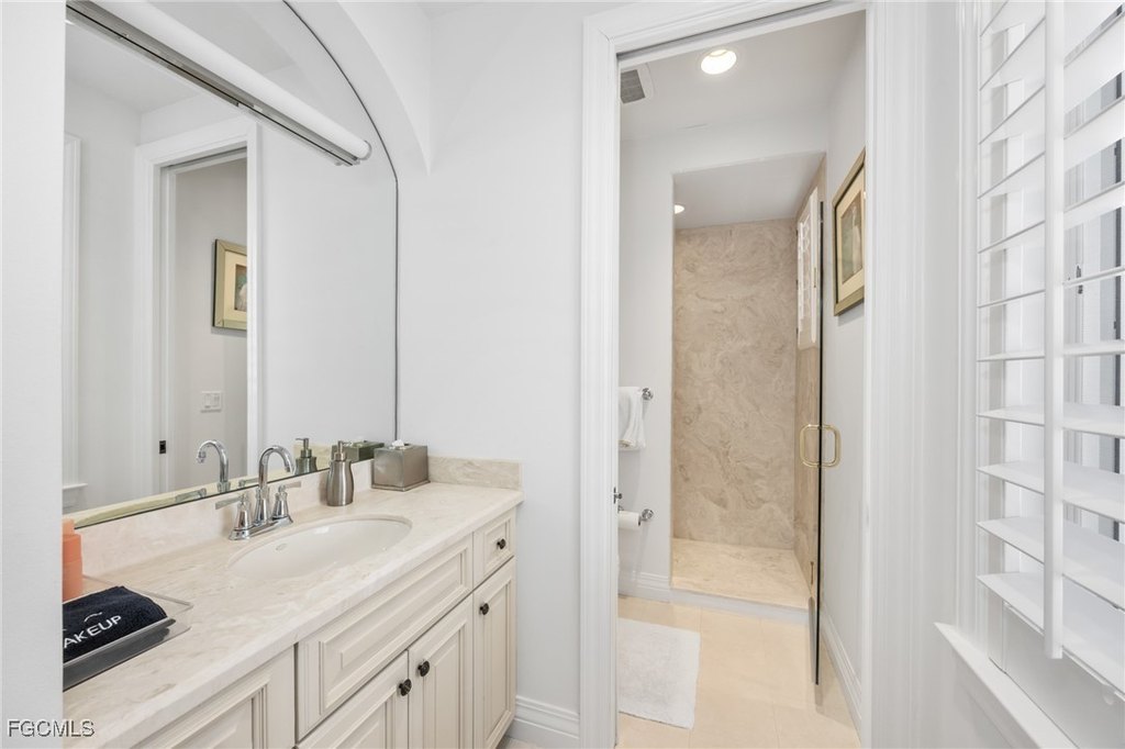 Captiva, Florida, 33924, United States, 5 Bedrooms Bedrooms, ,5.5 BathroomsBathrooms,Residential,Forsale,1971924