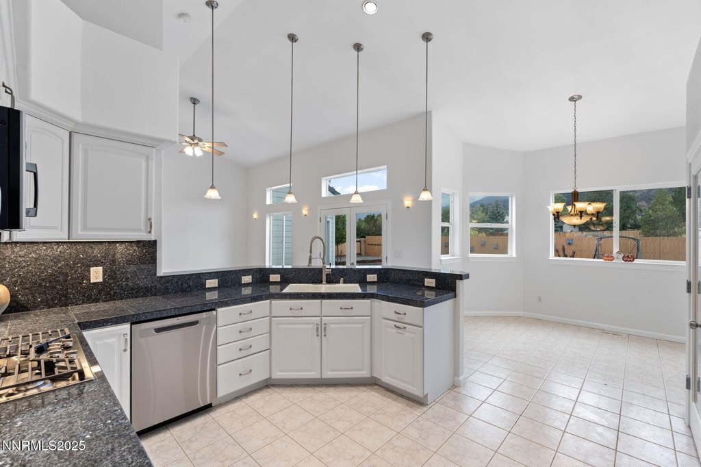 Washoe Valley, Nevada, 89704, United States, 4 Bedrooms Bedrooms, ,3 BathroomsBathrooms,Residential,Forsale,2012838