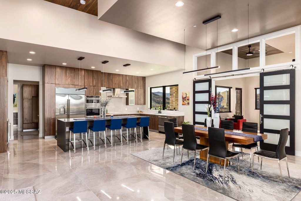 Tucson, Arizona, 85745, United States, 4 Bedrooms Bedrooms, ,4 BathroomsBathrooms,Residential,Forsale,1990090